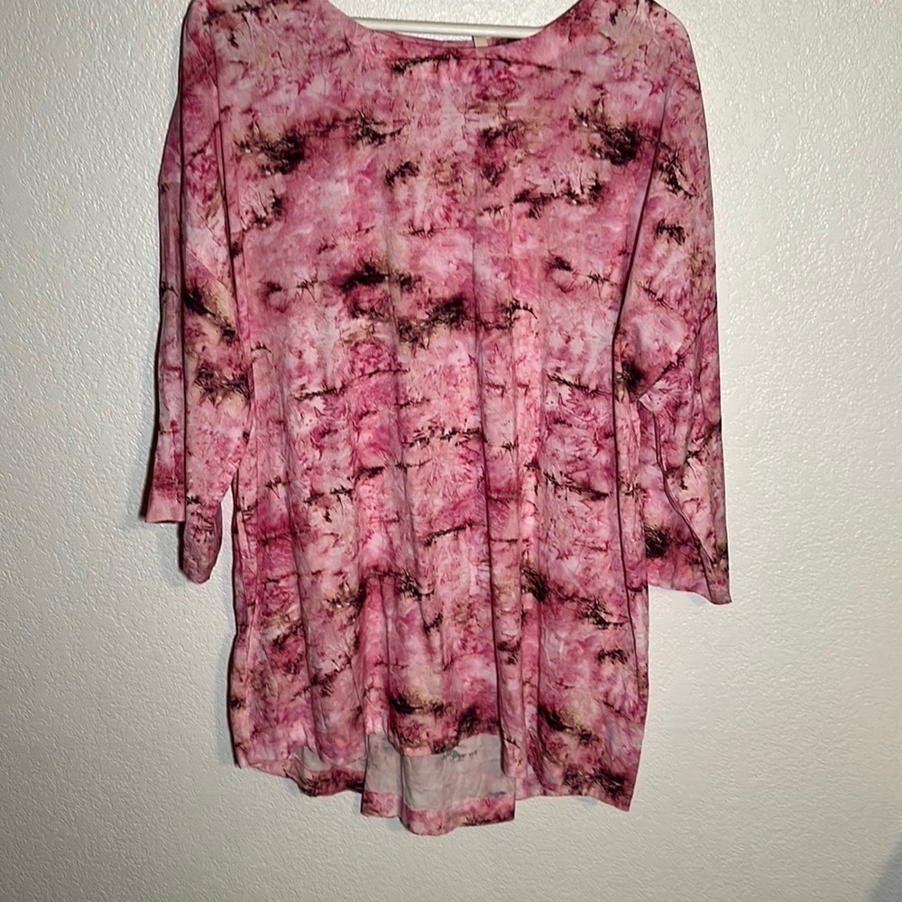 Soft Surroundings Tunic Top Pink Tie Dye Pattern